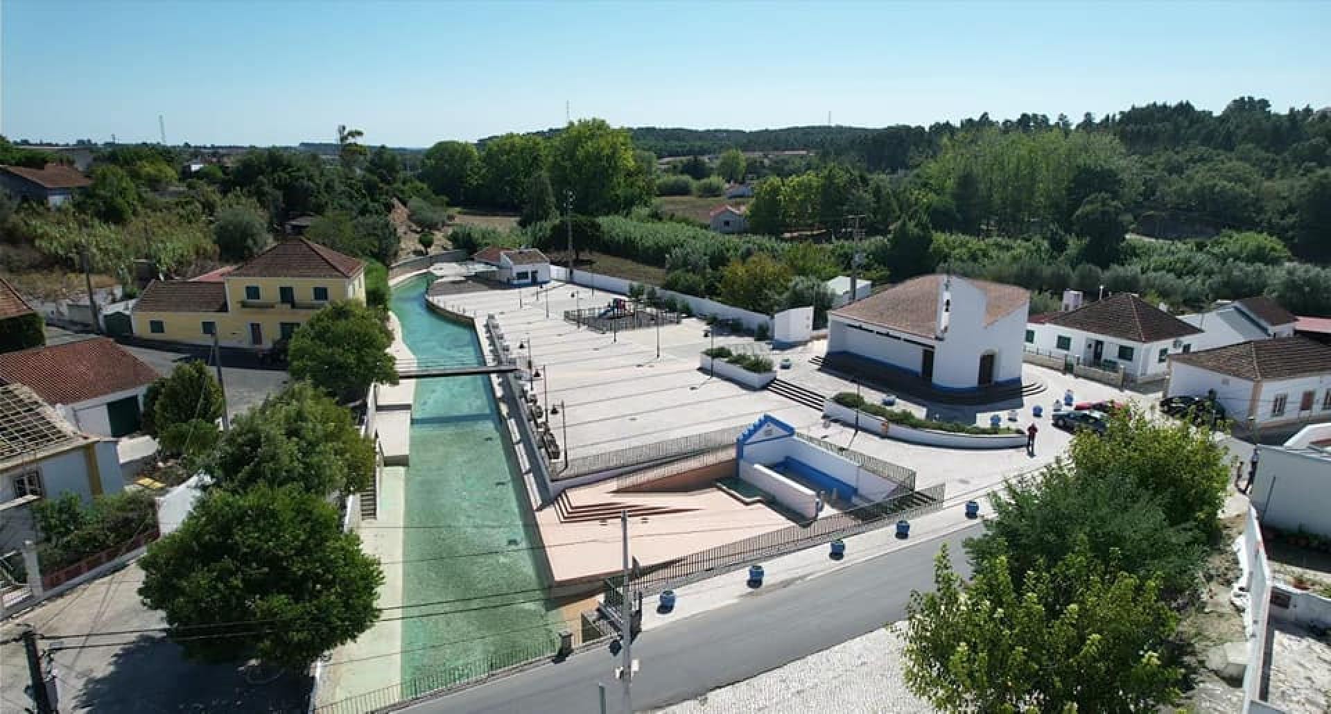 Largo do Rio da Fonte